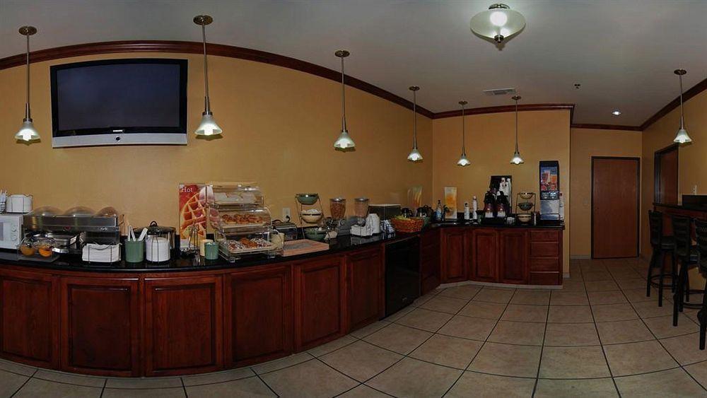 Econo Lodge Lubbock I-27 Exterior photo