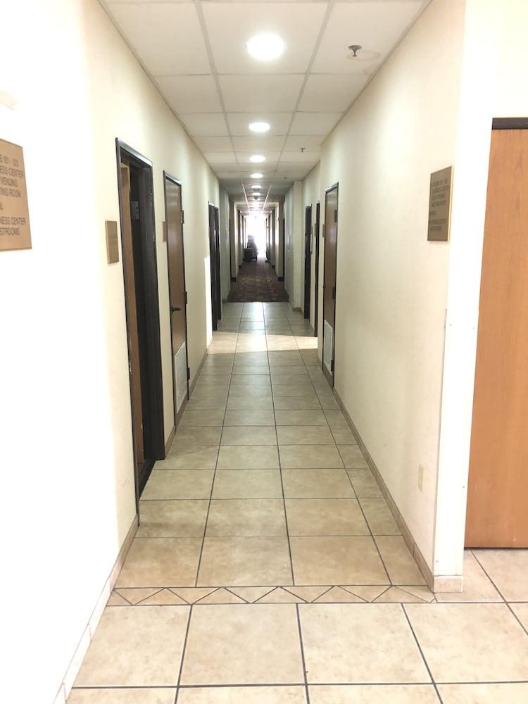 Econo Lodge Lubbock I-27 Exterior photo